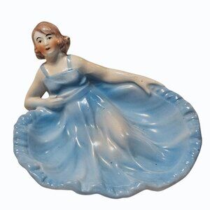 Vintage  "Reclining Lady" Porcelain Trinket Dish Soap Dish Czechoslovakia 4.5"